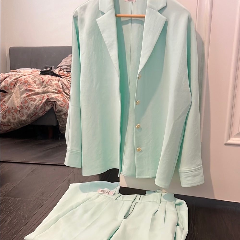 Aritzia Wilfred Effortless Jacket and Pants Set - Subtle Mint